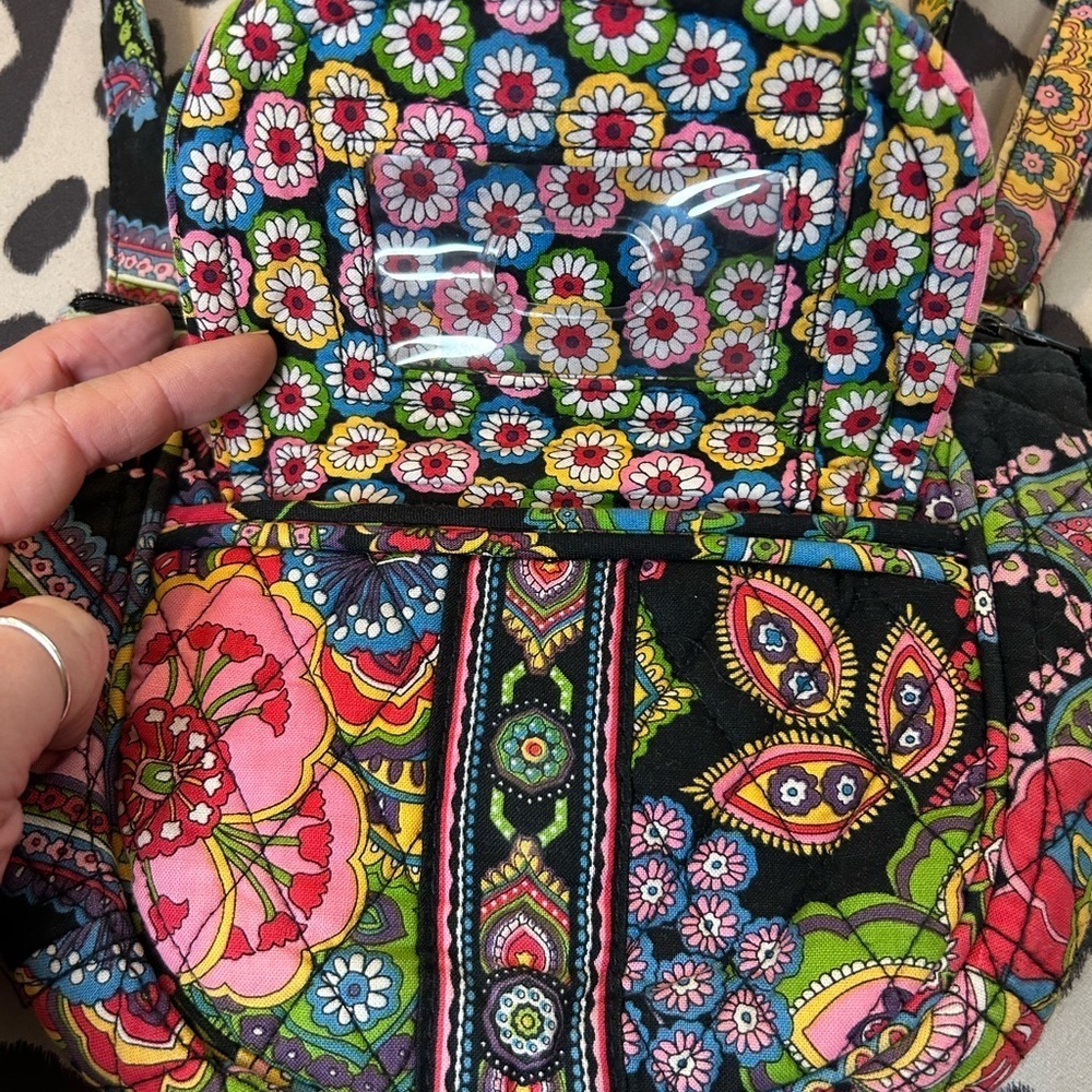 Vera Bradley Small Crossbody • With Pocket Card Holder - Picture 8 of 9